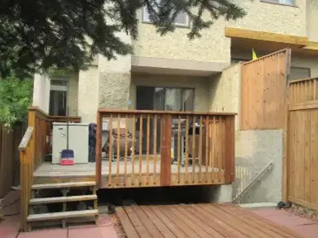 For Rent 2 Bedroom Townhouse Calgary AB DS101877206