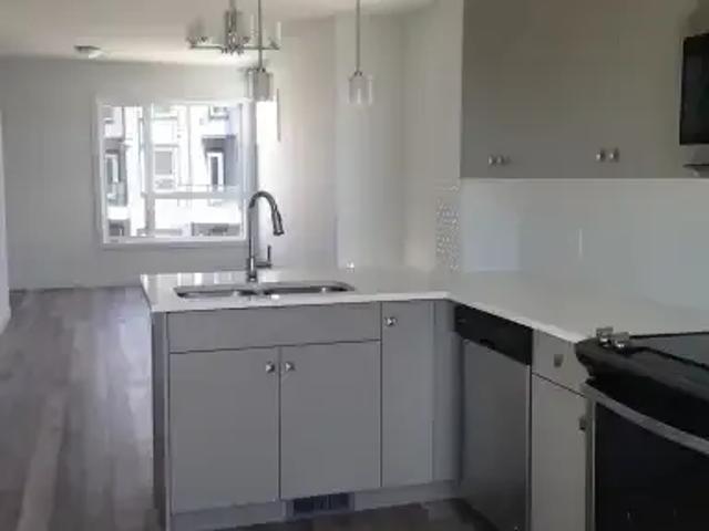 For Rent 2 Bedroom Townhouse Calgary AB DS103301216