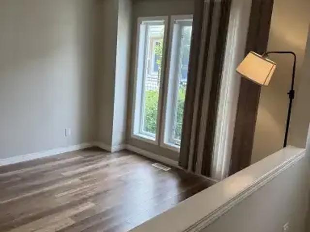 For Rent 2 Bedroom Townhouse Calgary AB DS104401399