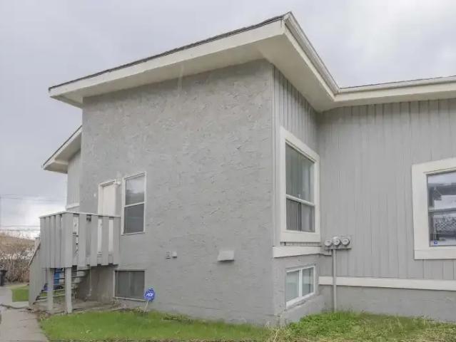 For Rent 2 Bedroom Townhouse Calgary AB DS104863890
