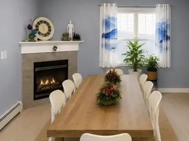 For Rent 2 Bedroom Townhouse Calgary AB DS104876676
