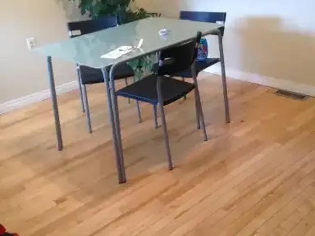For Rent 2 Bedroom Townhouse Calgary AB DS104957538