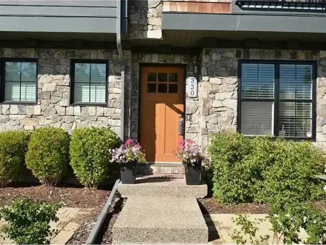 For Rent 2 Bedroom Townhouse Calgary AB DS104179943