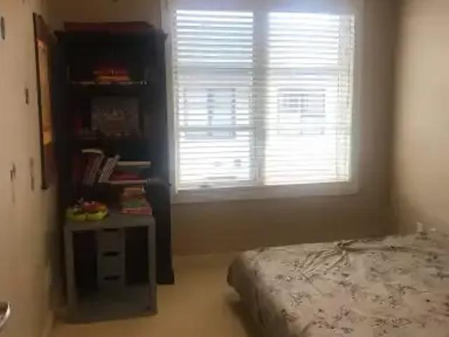 For Rent 2 Bedroom Townhouse Calgary AB DS104180266