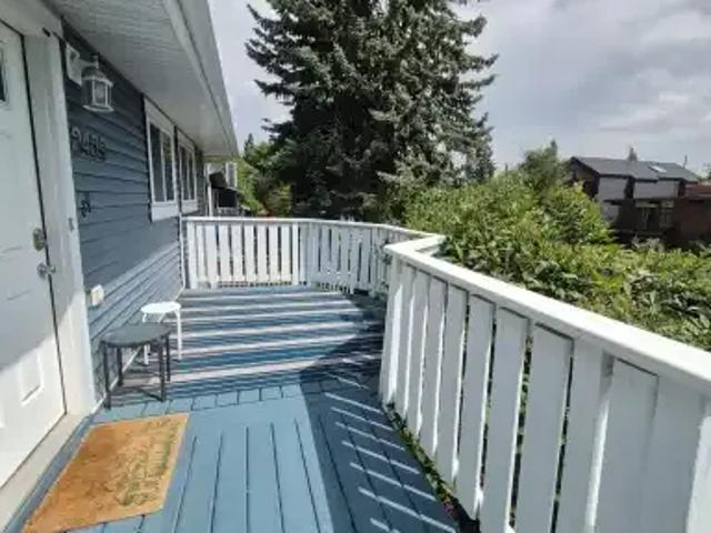 For Rent 2 Bedroom Townhouse Calgary AB DS104181952