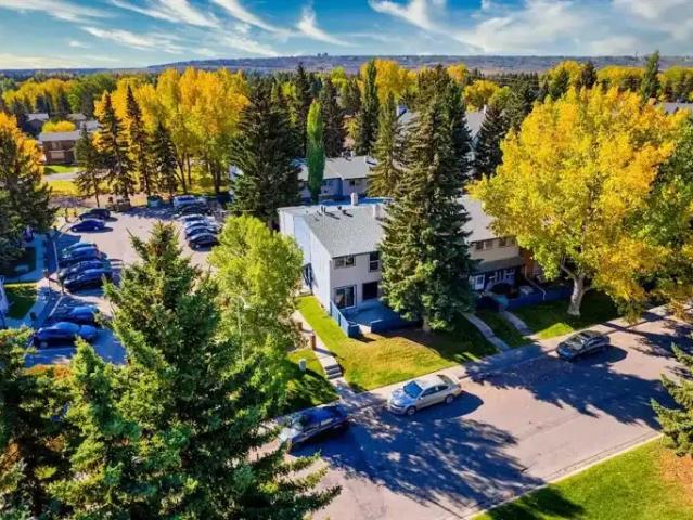 For Rent 2 Bedroom Townhouse Calgary AB DS104181132