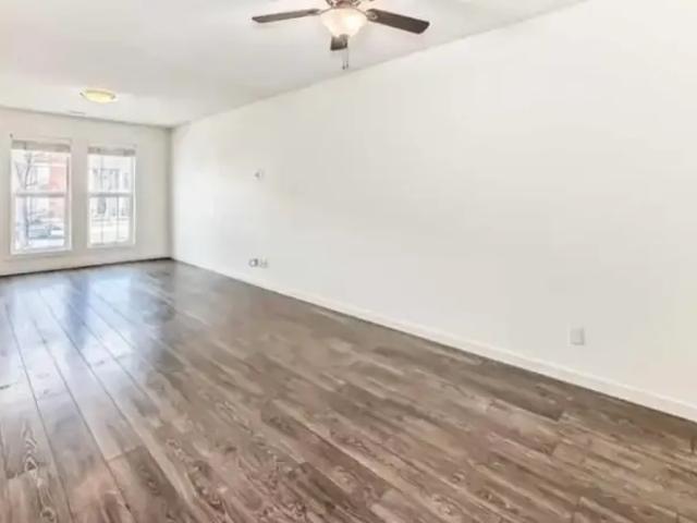 For Rent 2 Bedroom Townhouse Calgary AB DS104182588