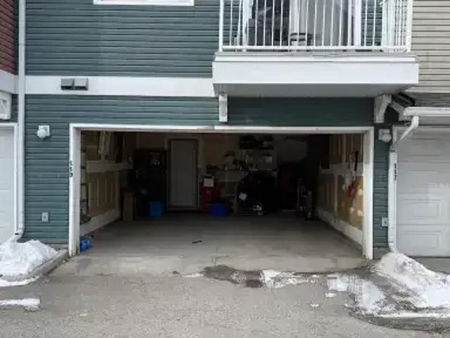 For Rent 2 Bedroom Townhouse Calgary AB DS104182865