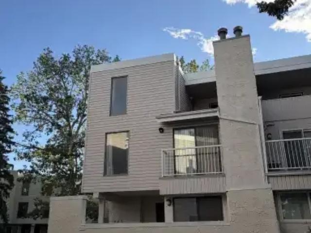 For Rent 2 Bedroom Townhouse Calgary AB DS104182037