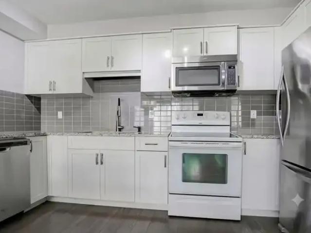 For Rent 2 Bedroom Townhouse Calgary AB DS104182394