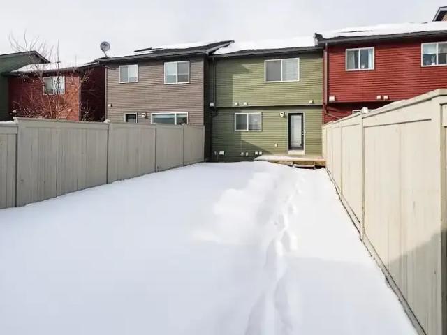 For Rent 2 Bedroom Townhouse Calgary AB DS104257180