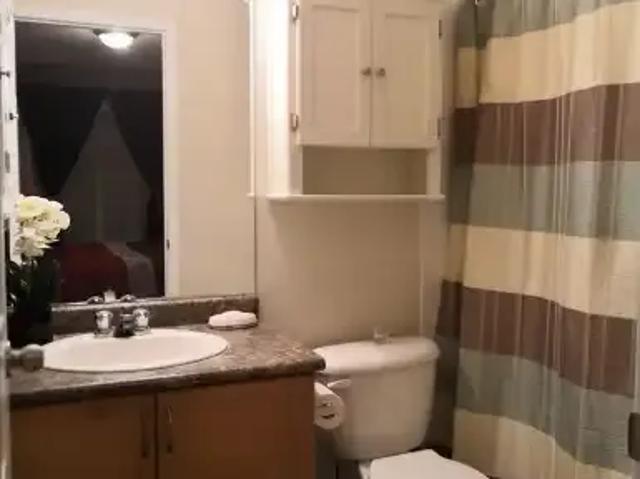 For Rent 2 Bedroom Townhouse Calgary AB DS104322328