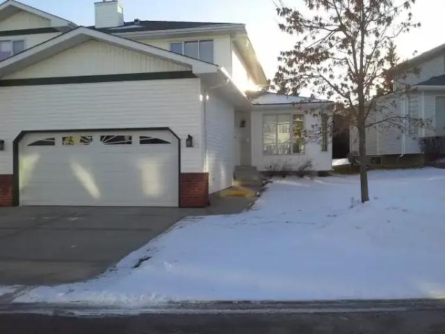 For Rent 2 Bedroom Townhouse Calgary AB DS105118837