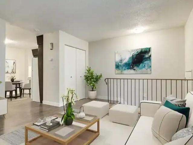 For Rent 2 Bedroom Townhouse Camrose AB DS104400960