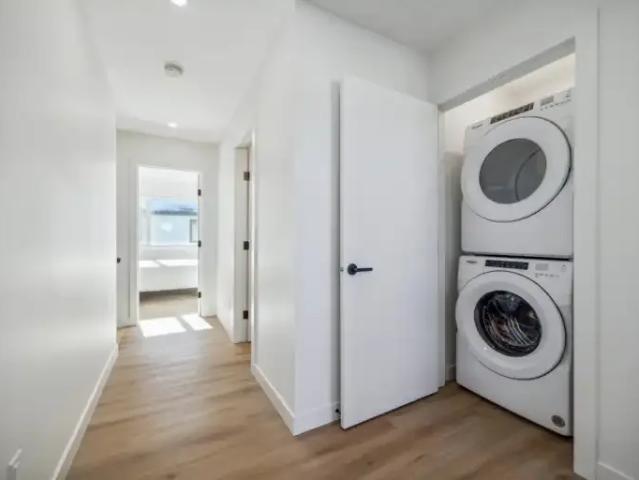 For Rent 2 Bedroom Townhouse Chestermere AB DS104535365