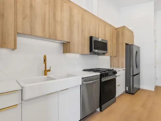 For Rent 2 Bedroom Townhouse Edmonton AB DLS101687709