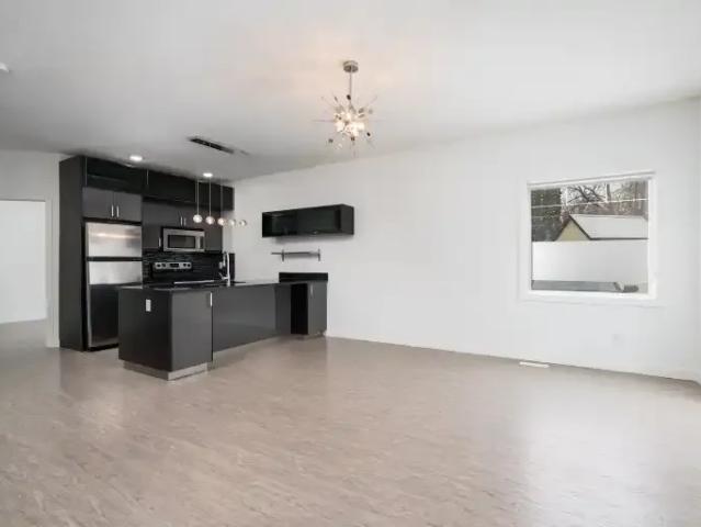 For Rent 2 Bedroom Townhouse Edmonton AB DLS102052408