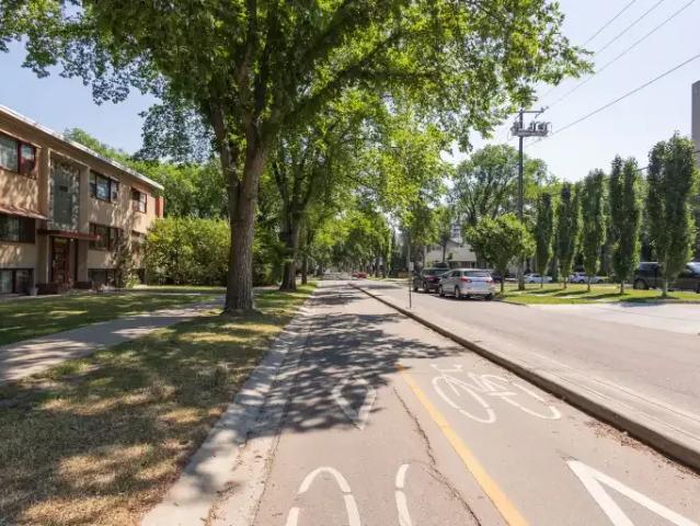 For Rent 2 Bedroom Townhouse Edmonton AB DLS102915108
