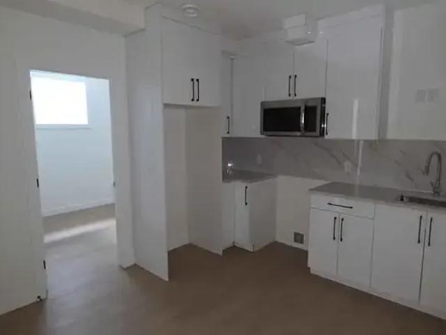 For Rent 2 Bedroom Townhouse Edmonton AB DLS103060463