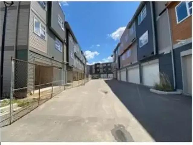 For Rent 2 Bedroom Townhouse Edmonton AB DS104180678