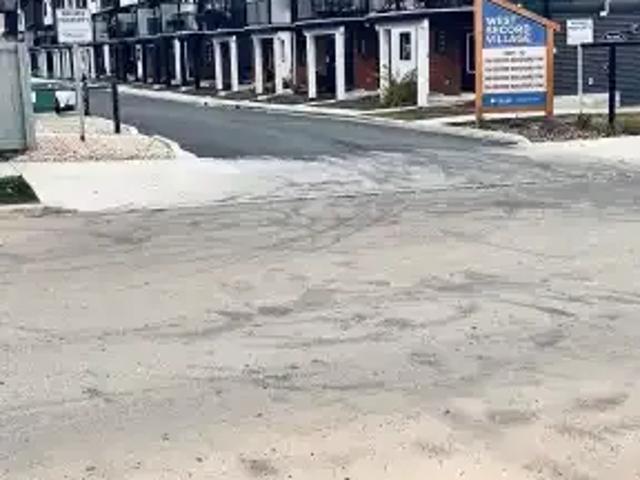 For Rent 2 Bedroom Townhouse Edmonton AB DS104182546
