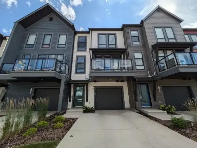 For Rent 2 Bedroom Townhouse Edmonton AB DS102847134