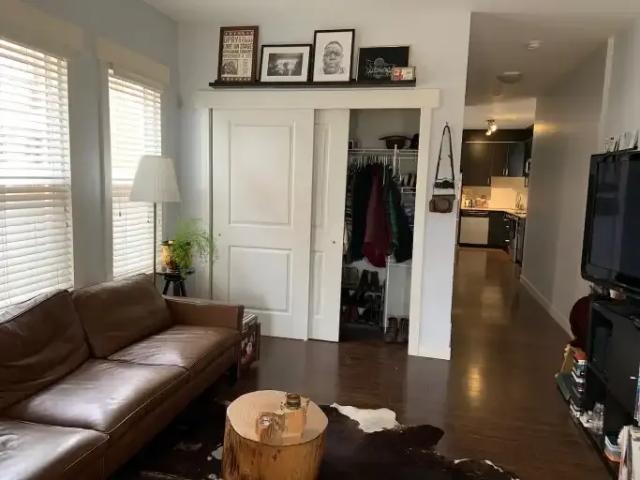 For Rent 2 Bedroom Townhouse Edmonton AB DS103011744