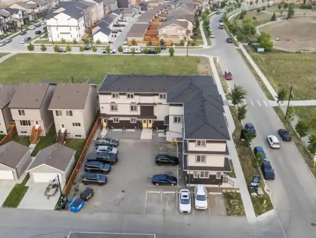 For Rent 2 Bedroom Townhouse Edmonton AB DS103839831