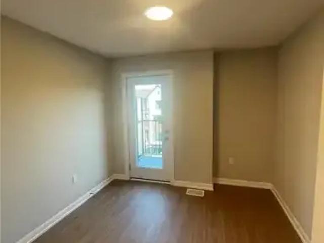 For Rent 2 Bedroom Townhouse Guelph ON DS103879556