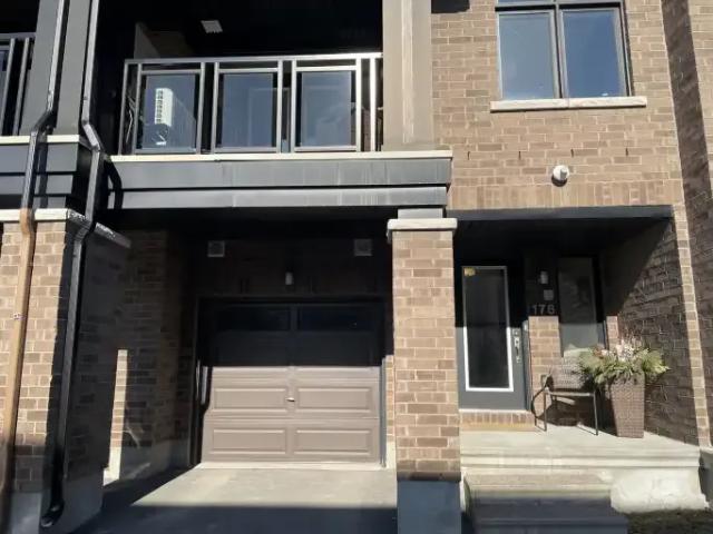For Rent 2 Bedroom Townhouse Gloucester ON DS102085619