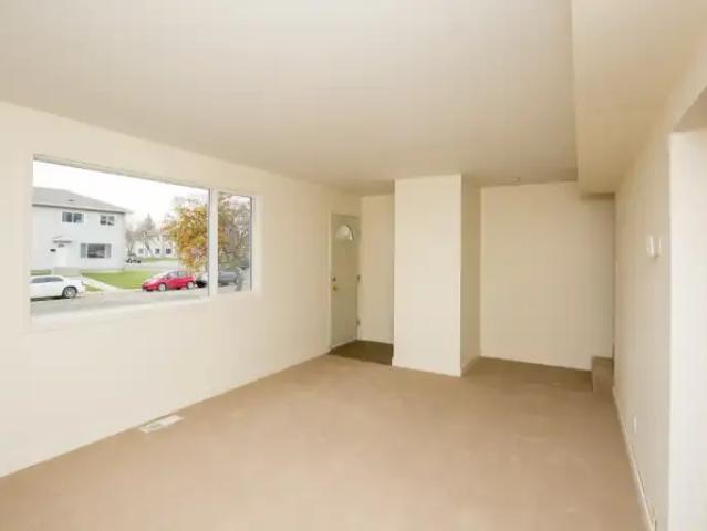 For Rent 2 Bedroom Townhouse Grande Prairie AB DLS103011163