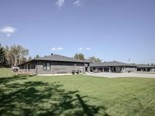 For Rent 2 Bedroom Townhouse Greater Sudbury ON DS103652822