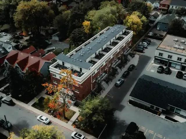 For Rent 2 Bedroom Townhouse Kingston ON DS98318925