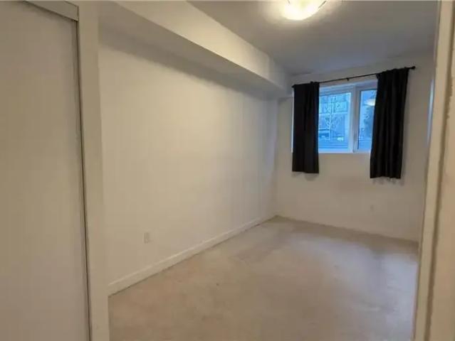 For Rent 2 Bedroom Townhouse Kitchener ON DLS101301720