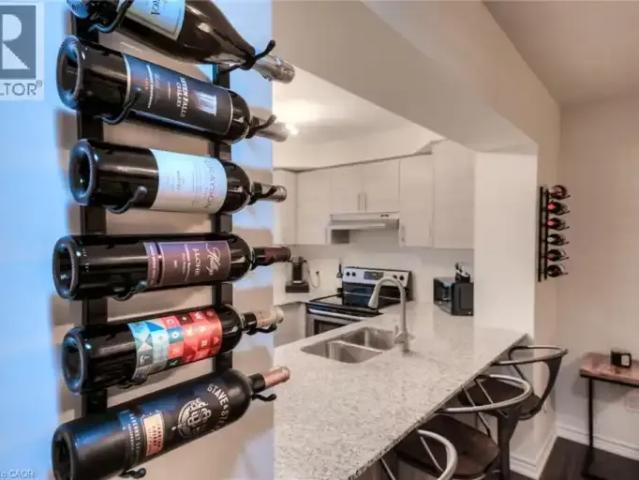 For Rent 2 Bedroom Townhouse Kitchener ON DLS102658595
