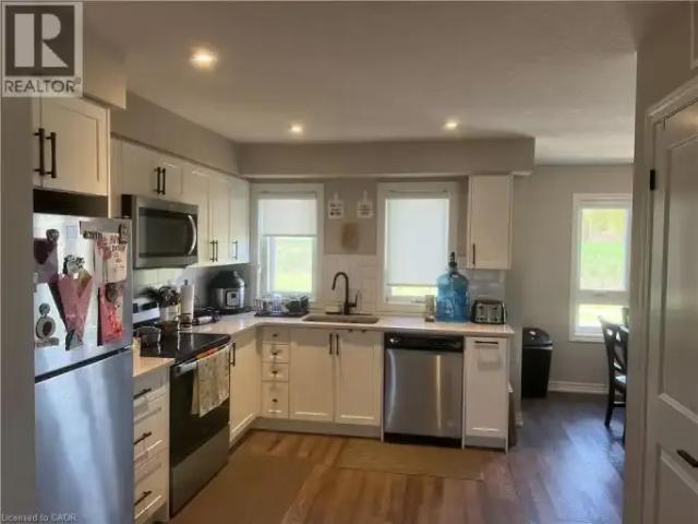 For Rent 2 Bedroom Townhouse Kitchener ON DLS102243157