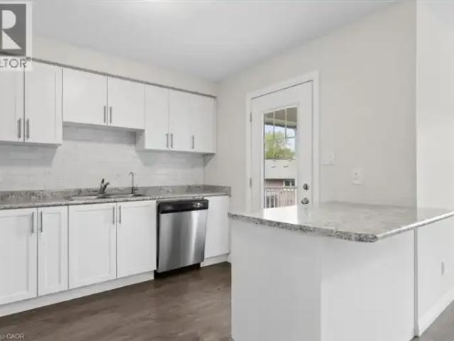 For Rent 2 Bedroom Townhouse Kitchener ON DLS102306714