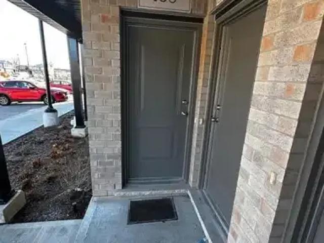 For Rent 2 Bedroom Townhouse Kitchener ON DS101186249