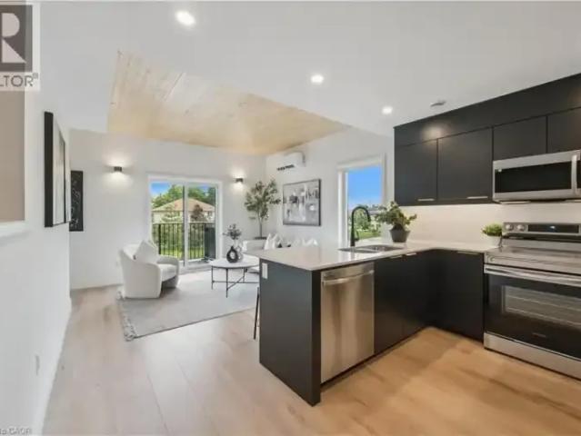 For Rent 2 Bedroom Townhouse Kitchener ON DS103011947