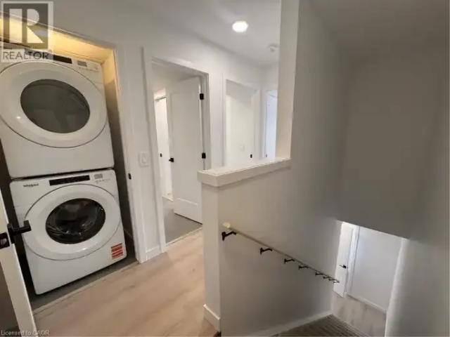 For Rent 2 Bedroom Townhouse Kitchener ON DS103840322