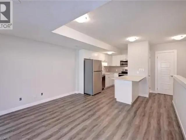 For Rent 2 Bedroom Townhouse Kitchener ON DS103879592