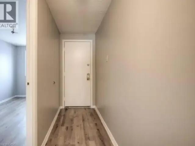 For Rent 2 Bedroom Townhouse Kitchener ON DS103958762