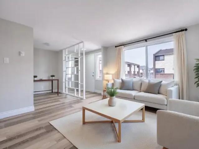 For Rent 2 Bedroom Townhouse Kitchener ON DS104036323