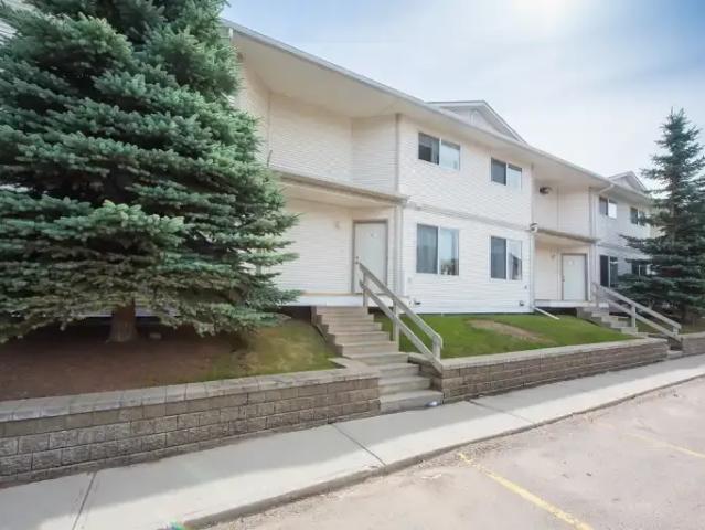 For Rent 2 Bedroom Townhouse Spruce Grove AB DS103011348