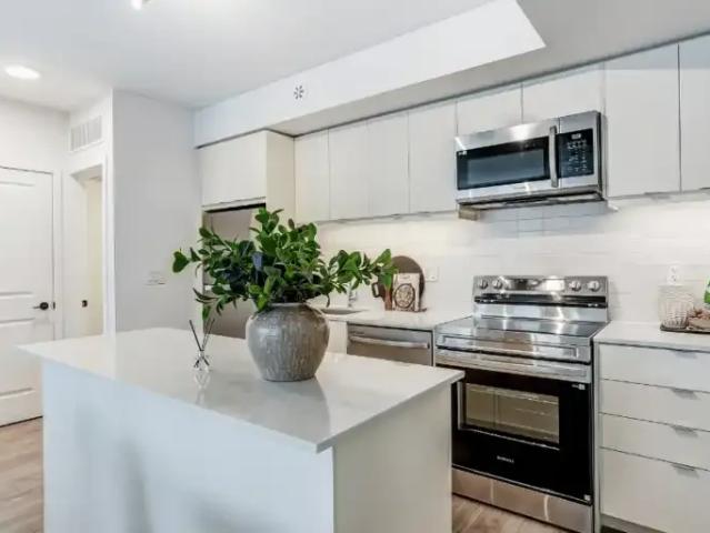 For Rent 2 Bedroom Townhouse Toronto ON DS105281373