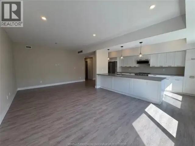 For Rent 2 Bedroom Townhouse Windsor ON DS103594563