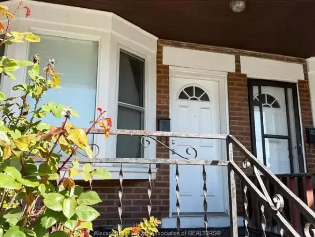 For Rent 2 Bedroom Townhouse Windsor ON DS103879754