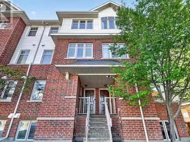 Nice 2 BR 267 Keltie Private, Ottawa, ON, K2J 0A5 townhouse.