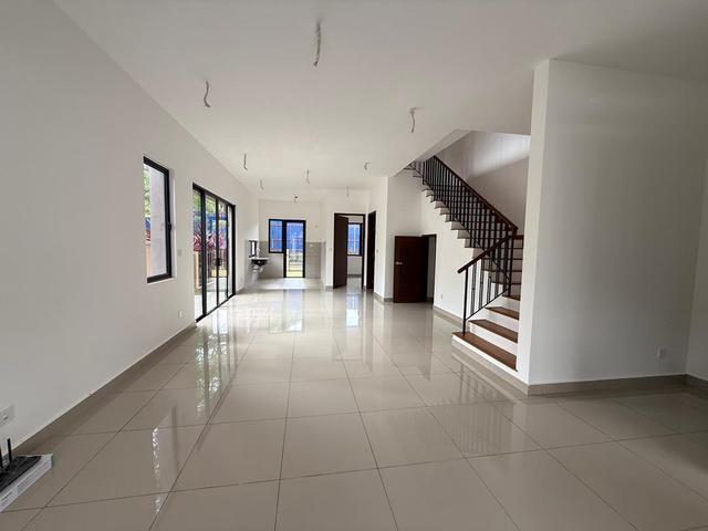 FOR RENT 2 Storey Terrace House Jimbaran Setia Eco Templer