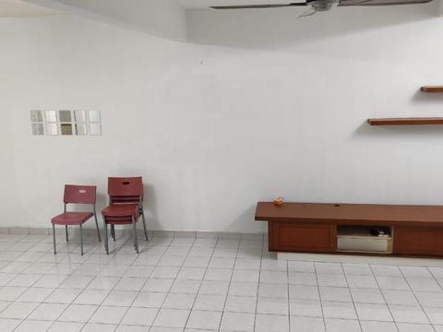 For Rent 2 storey Anggerik Tainia Kota Kemuning near Chung Hua Scho